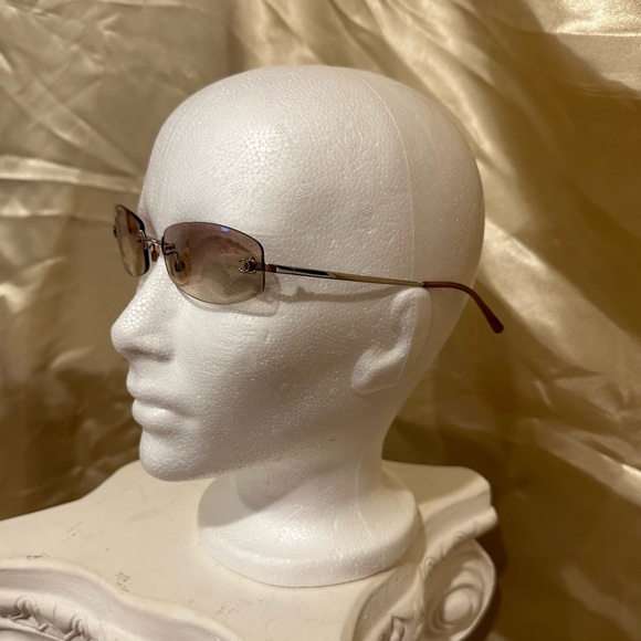 Chanel 4002 Rimless CC Vintage Y2K Sunglasses in Pink Hue - Picture 11 of 16